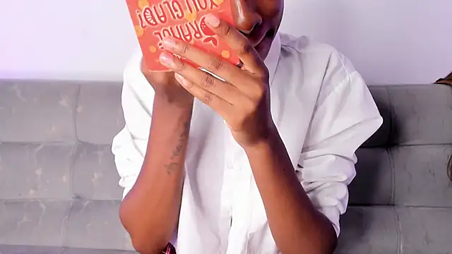 AgathaFoxx online show from 12-20-24, 05:47