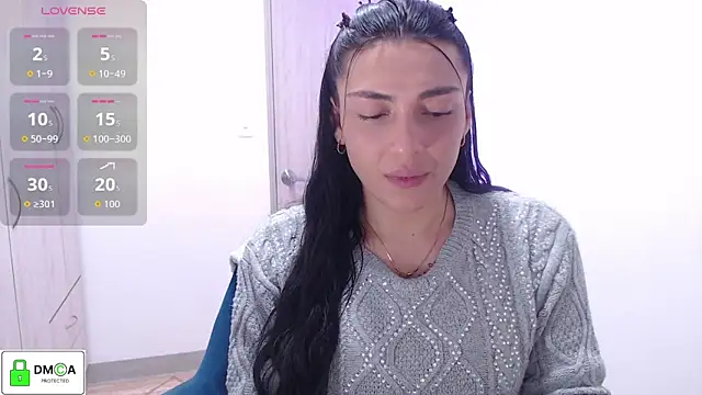 Snapshot of EricaVanderhill chatting on 10-30-25, 01:29 EricaVanderhill online show from 10-30-25, 01:29