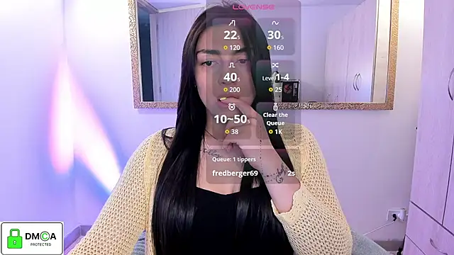 Snapshot of EricaVanderhill chatting on 11-23-25, 10:20 EricaVanderhill online show from 11-23-25, 10:20