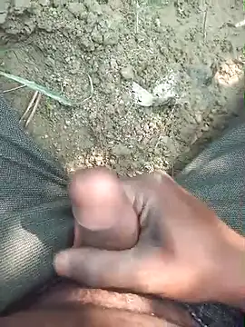 FinableKnee online show from 10-28-25, 05:22