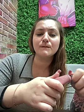 CandyShoopp online show from 03-06-25, 05:43