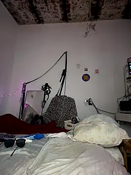 Alicbranca online show from 11-30-25, 04:44