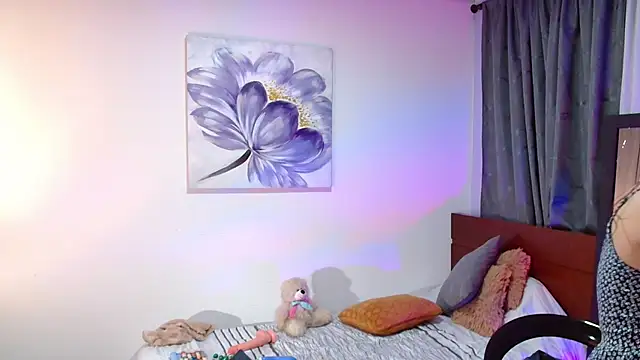 vanessabrown  online show from 01-04-25, 04:12