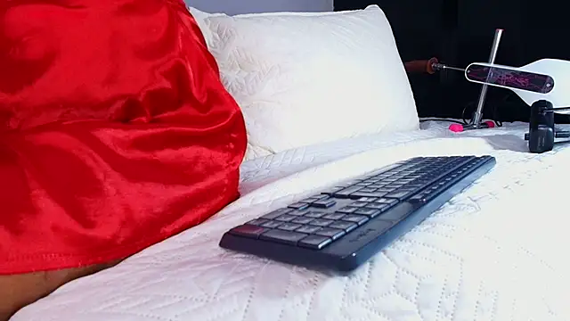 sofi decker online show from 11-15-25, 12:13