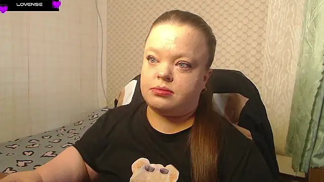 Snapshot of Janiffer_MiMi chatting on 01-14-26, 11:05 Janiffer MiMi online show from 01-14-26, 11:05