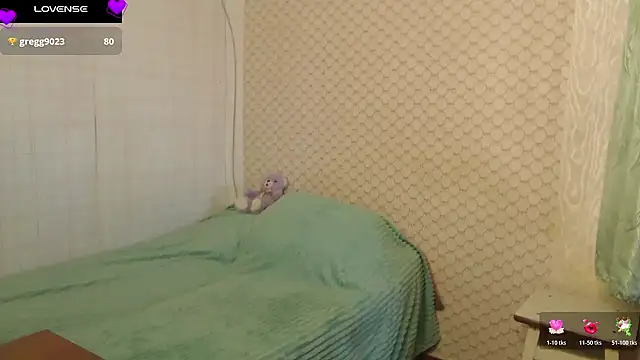 Snapshot of Janiffer_MiMi chatting on 03-10-26, 12:43 Janiffer MiMi online show from 03-10-26, 12:43