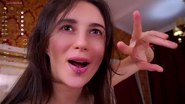 Holla Molly online show from 02-12-25, 05:05