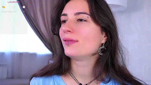 Holla Molly online show from 10-12-25, 06:01