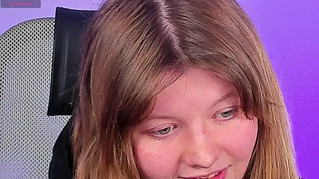 Vivian cutie online show from 02-26-25, 03:41