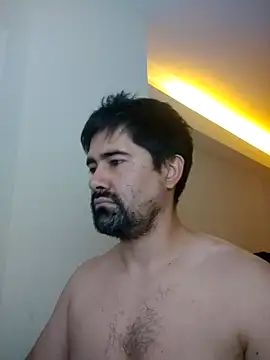 VonDoomdelToro online show from 01-05-25, 03:32