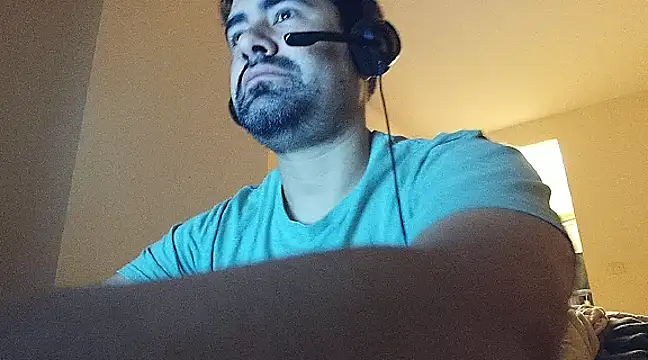 VonDoomdelToro online show from 02-12-25, 08:38