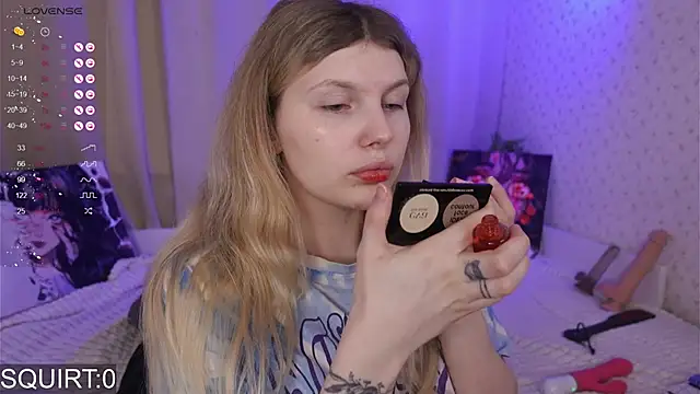 Snapshot of _aleksa_ chatting on 11-16-25, 06:08 aleksa online show from 11-16-25, 06:08