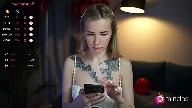 melanielwithu online show from 02-22-25, 04:19