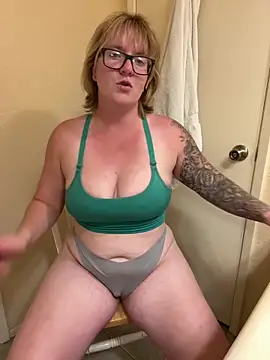 Lizzyloo online show from 02-11-25, 01:10