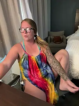 Lizzyloo online show from 03-21-26, 02:20