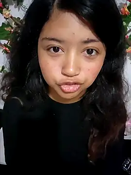 Peach Girll online show from 10-16-25, 11:11