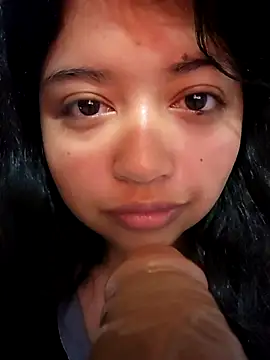 Peach Girll online show from 10-20-25, 11:54