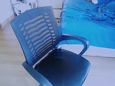 Makemypussysquirt-tsunami online show from 03-13-26, 07:48