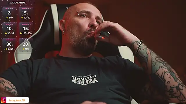 LuckyAlexx online show from 01-22-25, 11:53