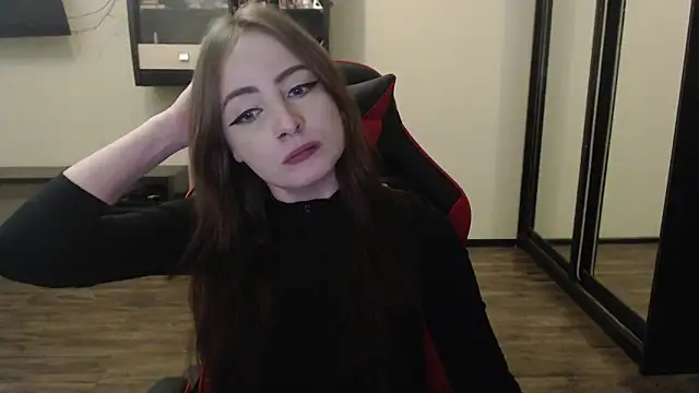 Laralianna online show from 01-04-25, 10:34