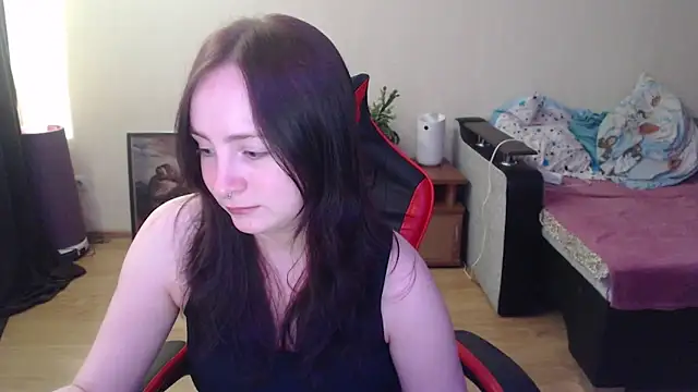 Laralianna online show from 05-13-26, 12:57