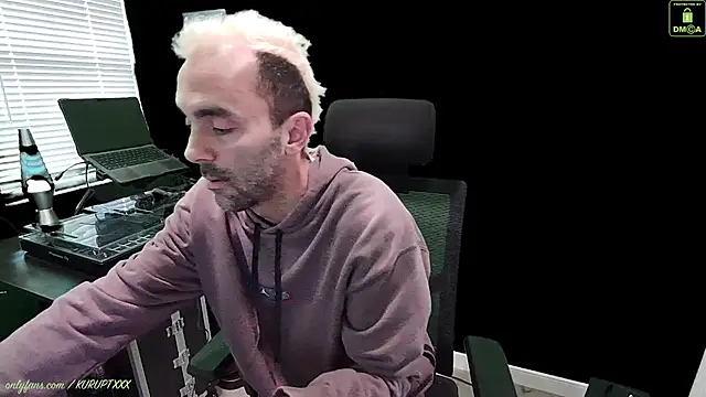 kuruptxxx live online show from 01-02-25, 08:46