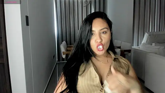 Snapshot of AnushaKumari chatting on 10-31-25, 08:10 AnushaKumari online show from 10-31-25, 08:10