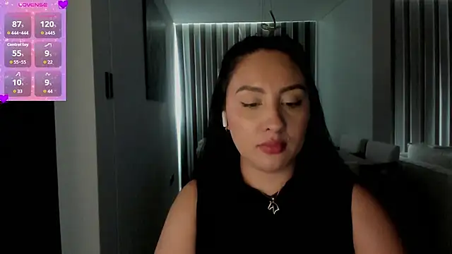 Snapshot of AnushaKumari chatting on 12-02-25, 03:29 AnushaKumari online show from 12-02-25, 03:29