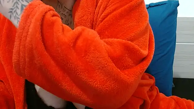 vaholiver online show from 11-16-25, 08:03