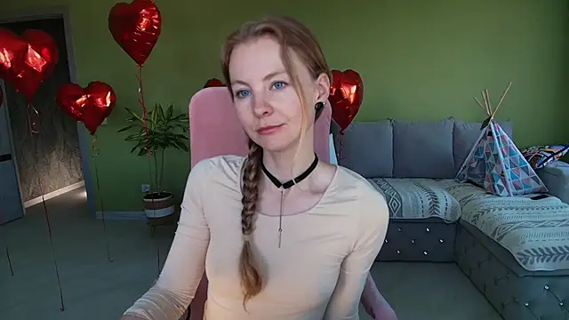 Snapshot of Cuddle_Cat chatting on 05-31-26, 05:26 Cuddle Cat online show from 05-31-26, 05:26