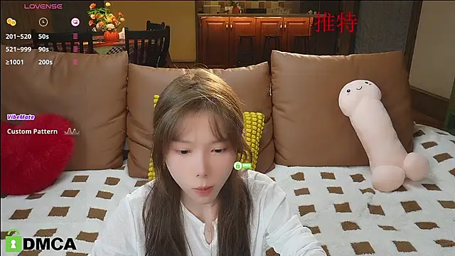 Luna520 online show from 01-03-25, 01:14