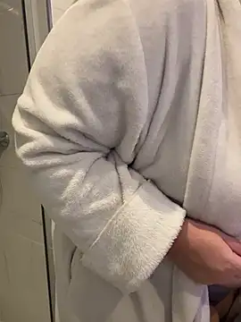 sweeti Em online show from 04-20-26, 06:53