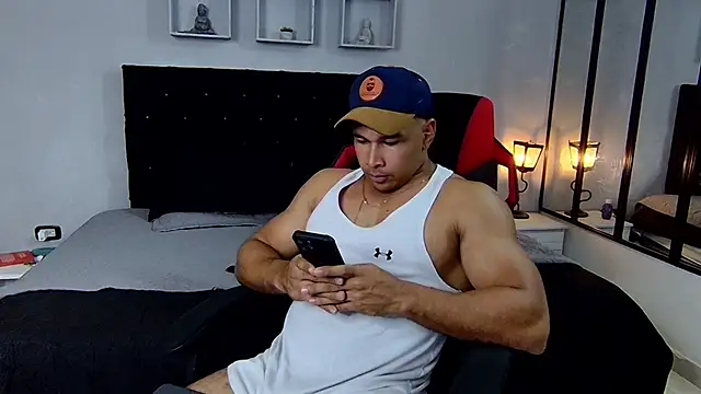 tyler hank01 online show from 02-03-25, 05:24