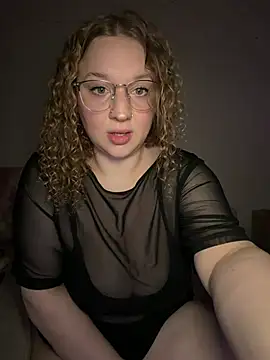 EmmieRae online show from 03-17-26, 03:11