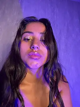 Valentinne z online show from 12-14-25, 02:00