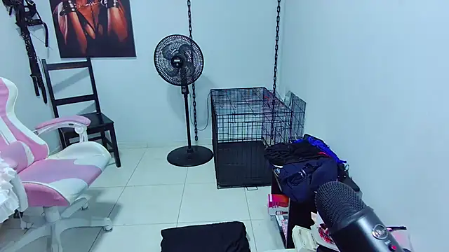 Hannah-grace online show from 01-23-25, 01:02