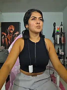 Hannah-grace online show from 11-10-25, 01:21