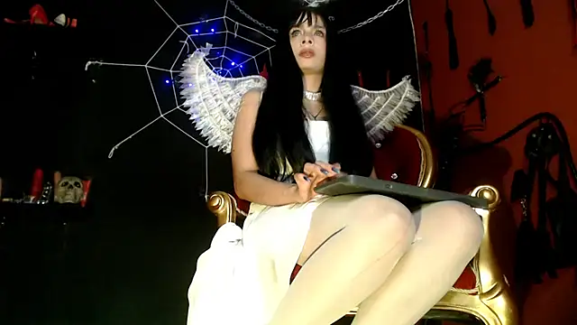 Snapshot of amy-mistress chatting on 10-27-25, 11:20 amy-mistress online show from 10-27-25, 11:20