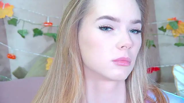 GentleRossi online show from 10-28-25, 03:04