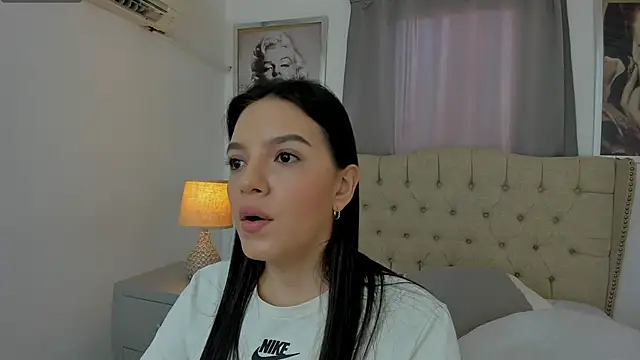 Snapshot of Beautyari_ chatting on 12-14-24, 12:12 Beautyari  online show from 12-14-24, 12:12