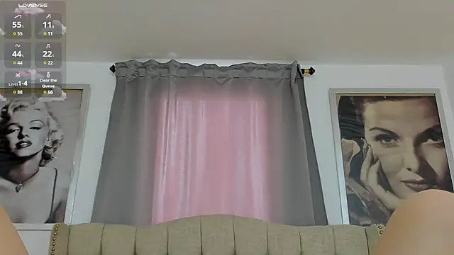 Snapshot of Beautyari_ chatting on 03-12-25, 03:29 Beautyari  online show from 03-12-25, 03:29