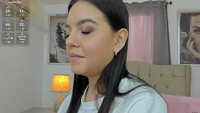 Snapshot of Beautyari_ chatting on 10-10-25, 12:15 Beautyari  online show from 10-10-25, 12:15