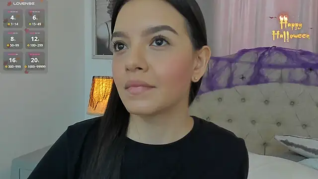 Snapshot of Beautyari_ chatting on 10-28-25, 12:30 Beautyari  online show from 10-28-25, 12:30