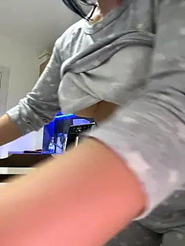 Scarlett-Dream online show from 11-19-25, 06:46