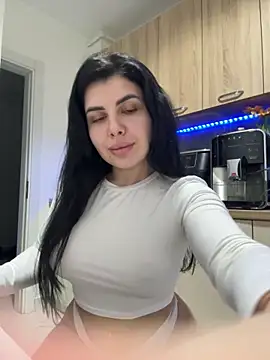 Snapshot of Scarlett-Dream chatting on 02-17-26, 07:05 Scarlett-Dream online show from 02-17-26, 07:05