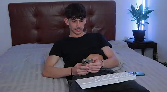 DanielCrush1 online show from 02-15-25, 03:52