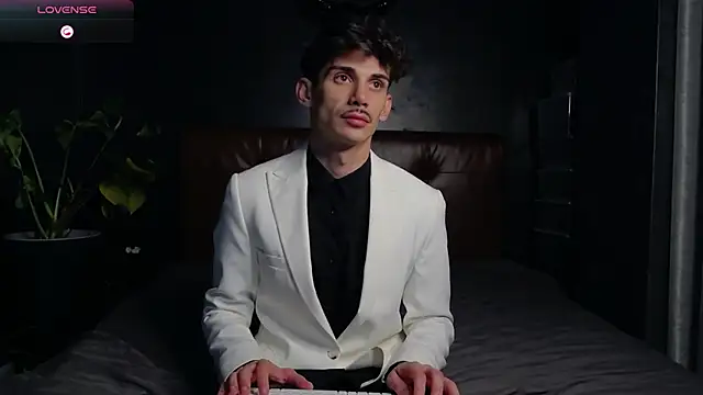 DanielCrush1 online show from 11-10-25, 02:27