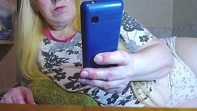 MadamBombShell online show from 10-18-25, 01:23