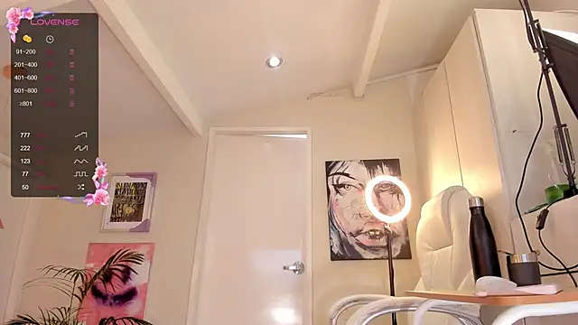 Snapshot of catalinasaiz chatting on 02-07-25, 01:22 catalinasaiz online show from 02-07-25, 01:22