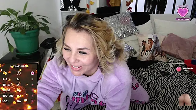 Myrnasexxx online show from 02-09-25, 11:25